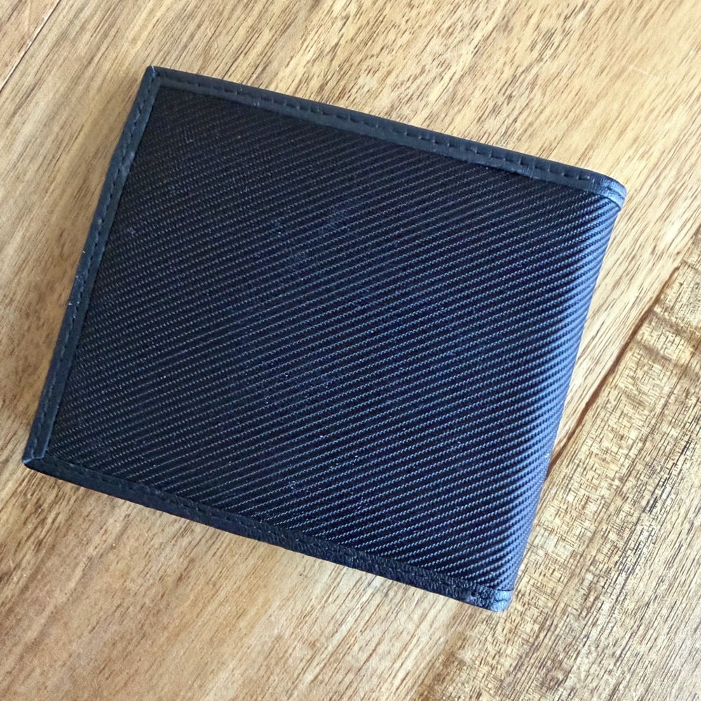 NEWNike Pro Kapalua Hawaii clambake Black Wallet - Picture 2 of 5
